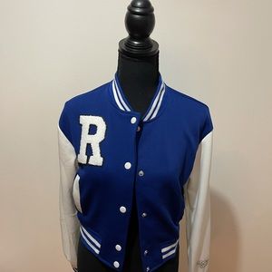 New Autumn women Varsity jacket single breasted full sleeve vintage jacket.